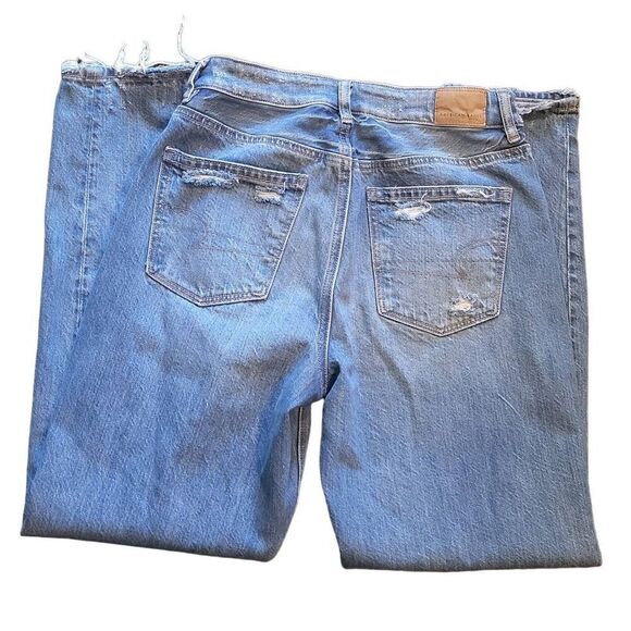 American Eagle Jeans Women's 2 Blue Mom Jeans Distressed High Rise Tapered - Picture 2 of 4